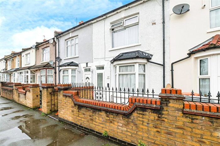 3 Bedroom Terraced House For Sale In Woodstock Road, Forest Gate, London, E7