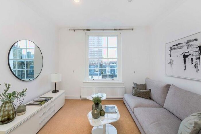 2 Bedroom Flat To Rent In St. Georges Drive, London, SW1V