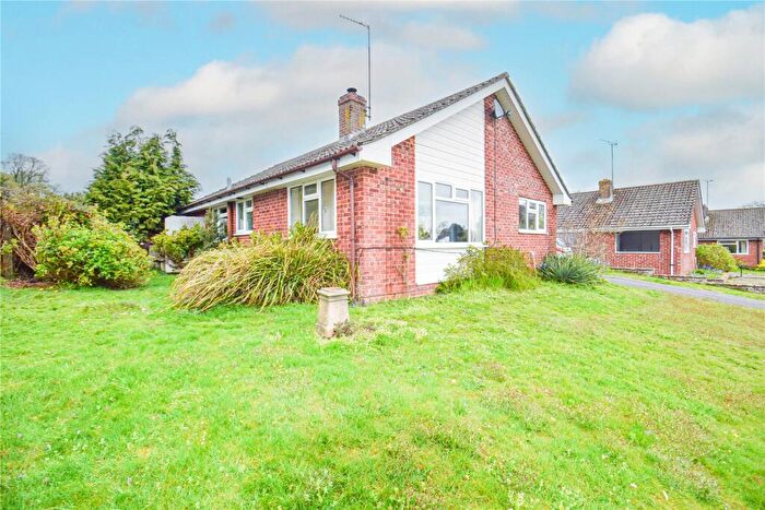 3 Bedroom Detached Bungalow To Rent In Astley Close, Pewsey, Wiltshire, SN9