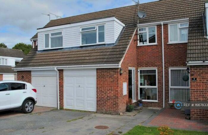 3 Bedroom Terraced House To Rent In Gerard Avenue, Bishops Stortford, CM23