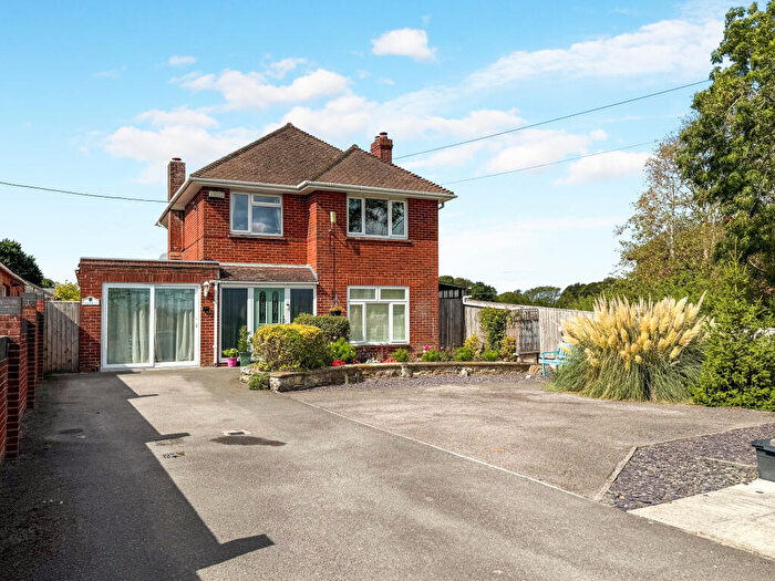 3 Bedroom Detached House For Sale In Common Platt, Purton, Swindon, SN5