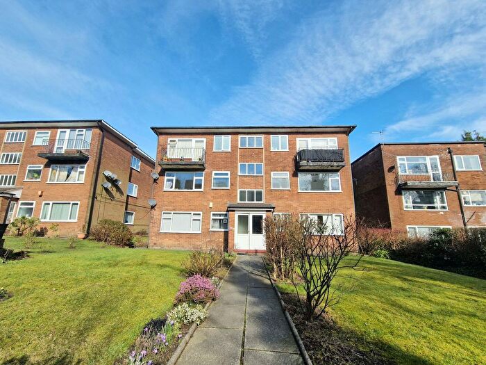1 Bedroom Flat To Rent In Lavenham Close, Bury, BL9