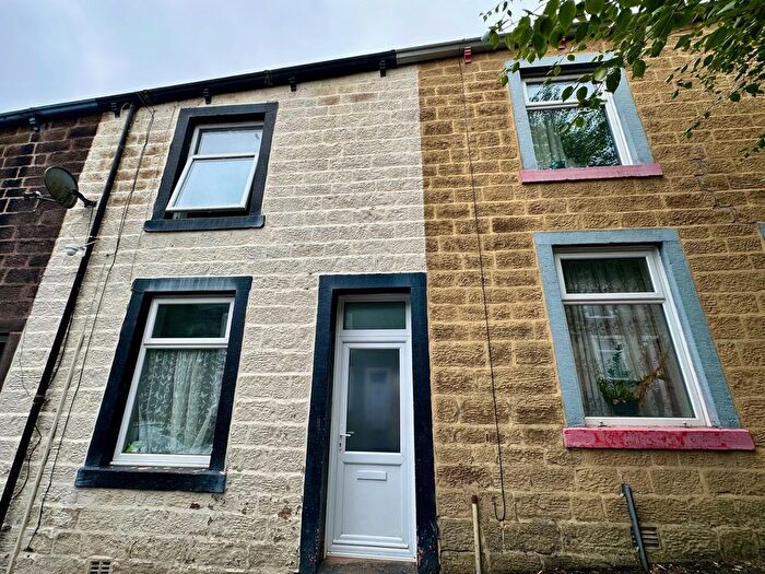 2 Bedroom Property To Rent In William Street, Colne, BB8