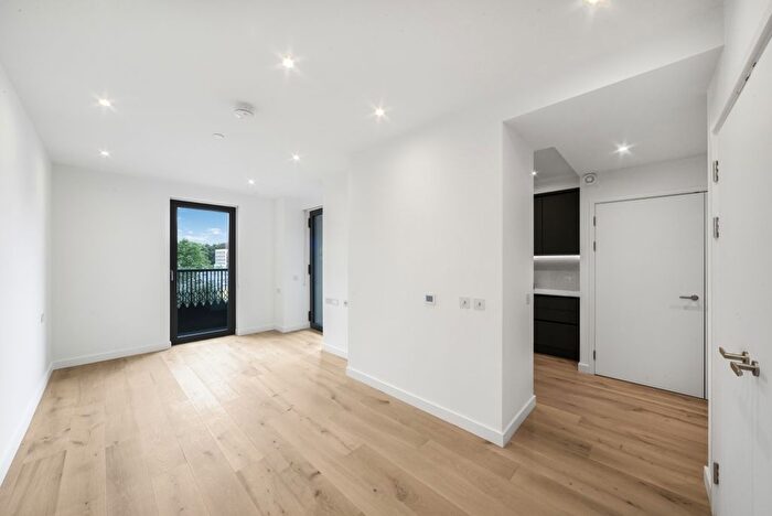1 Bedroom Flat To Rent In Alba Square, Westminster, SW1W