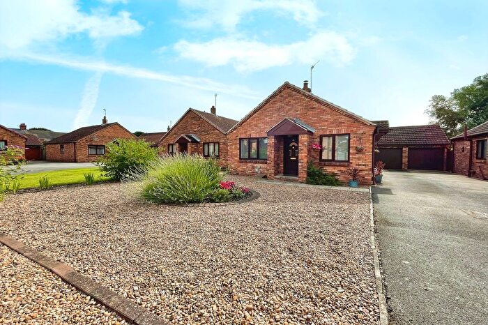2 Bedroom Bungalow For Sale In The Hollies, Osgodby, Selby, North Yorkshire, YO8