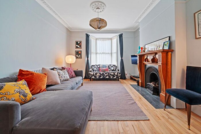 4 Bedroom Terraced House To Rent In Fortnam Road, London, N19