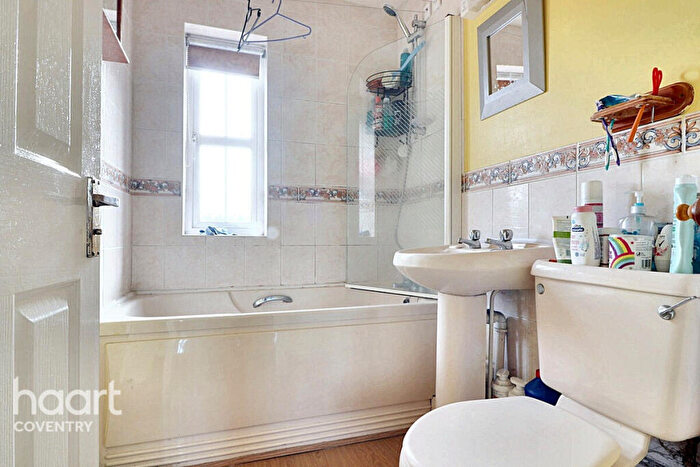 1 Bedroom Apartment For Sale In Church Close, Ryton-on-Dunsmore, CV8