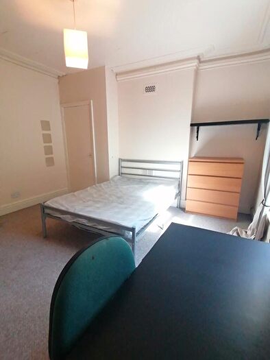 7 Bedroom House To Rent In Egerton Road, Manchester, M14
