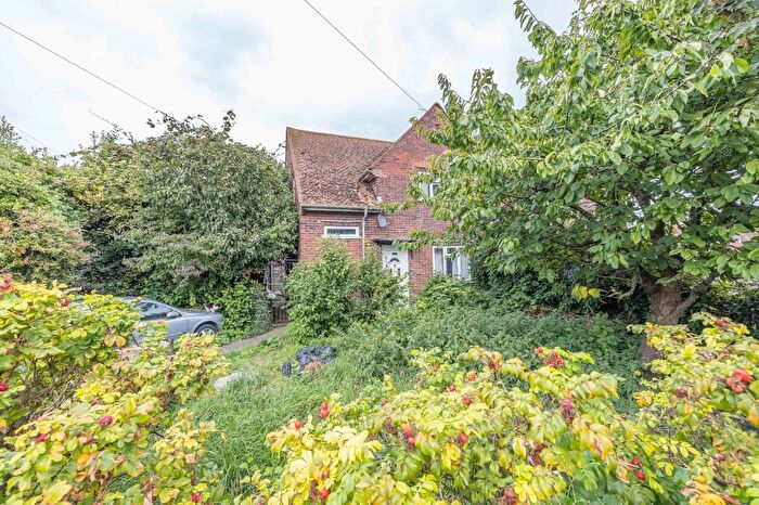 3 Bedroom Semi-Detached House For Sale In Vauxhall Avenue, Canterbury, Kent, CT1