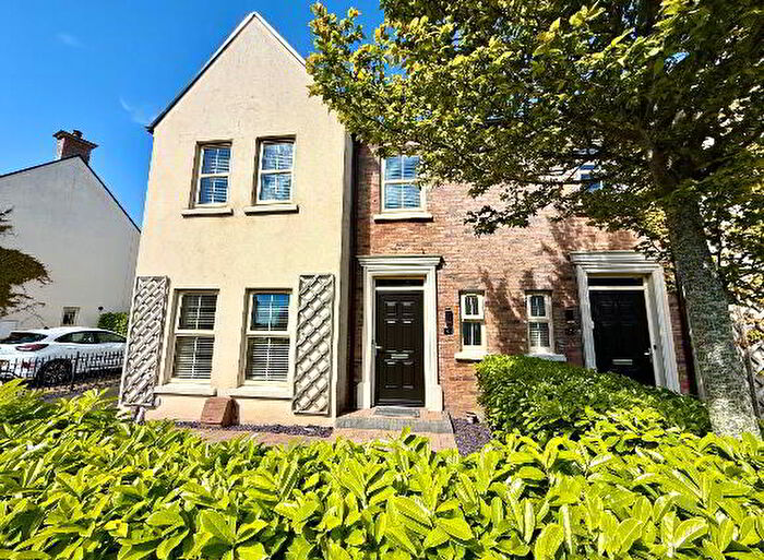 4 Bedroom Semi-Detached House For Sale In Oak Country Manor, Derry, BT47