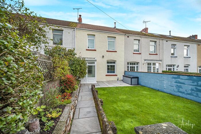 3 Bedroom Terraced House For Sale In Glen Road, West Cross, Swansea, SA3