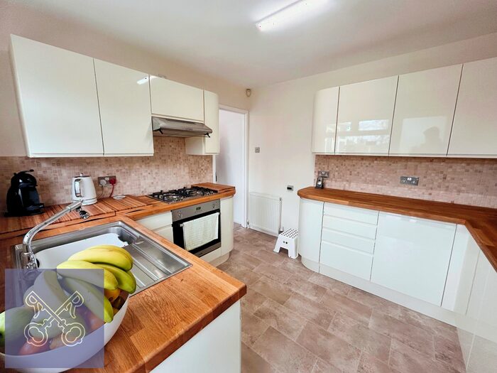 2 Bedroom Bungalow For Sale In Brevere Road, Hedon, Hull, East Yorkshire, HU12