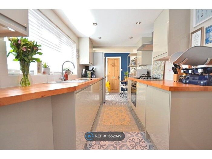 2 Bedroom Terraced House To Rent In Harold Street, Northampton, NN1