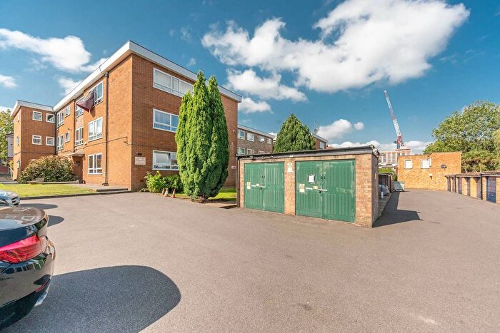 2 Bedroom Flat For Sale In Sheepcote Road, Harrow On The Hill, Harrow, HA1