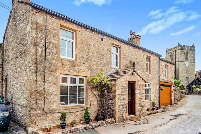4 Bedroom Semi-Detached House To Rent In Kettlewell, Skipton, BD23