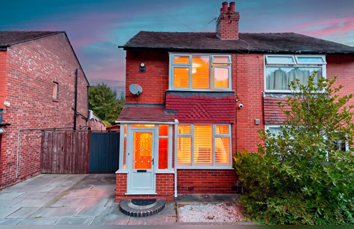 2 Bedroom Semi-Detached House For Sale In Shaftesbury Road, Cheadle Heath, SK3
