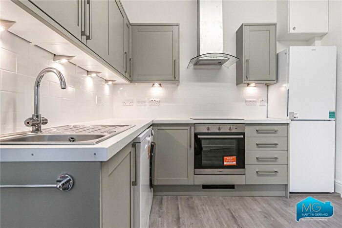 4 Bedroom Apartment To Rent In Queens Mansions, Queens Avenue, Muswell Hill, N10
