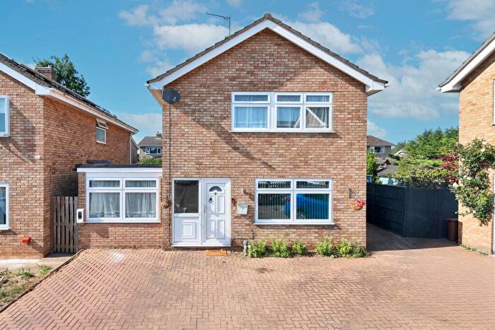 4 Bedroom Detached House For Sale In Gorse Close, Red Lodge, IP28