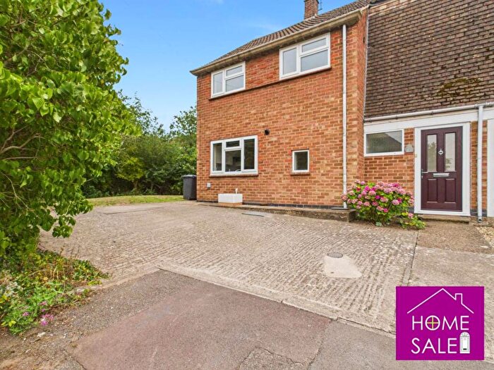 3 Bedroom End Of Terrace House For Sale In Bugbrooke, NN7