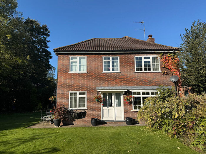 4 Bedroom Detached House For Sale In Vicarage Lane, Skirlaugh, HU11
