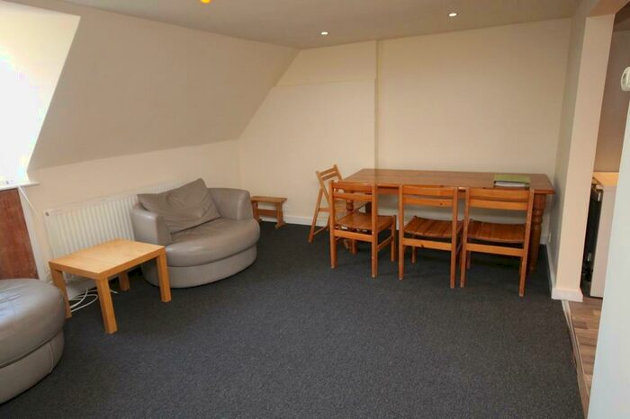 4 Bedroom Flat To Rent In Dowry Square, Bristol, BS8 - Photo 3