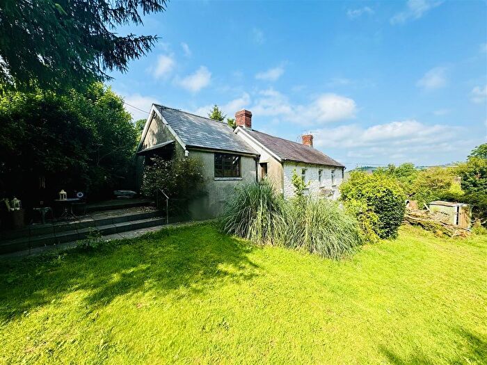 3 Bedroom Detached House For Sale In Whitemill, Carmarthen, SA32