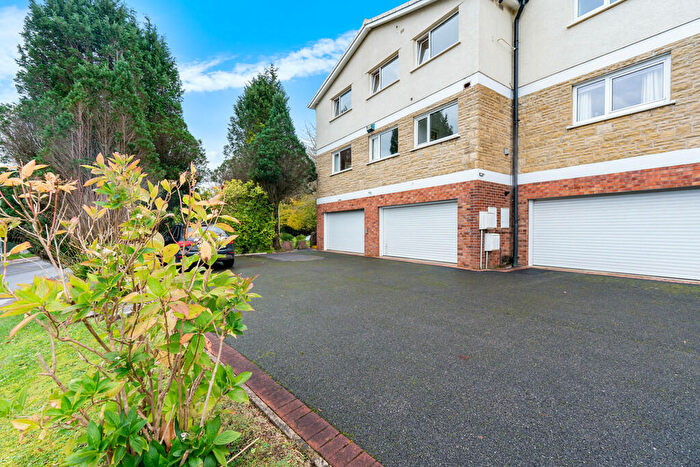 2 Bedroom Apartment For Sale In Ffordd Las, Radyr, Cardiff, CF15
