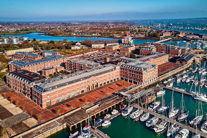 2 Bedroom Apartment For Sale In Weevil Lane, Gosport, PO12