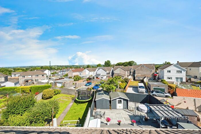 4 Bedroom Semi-detached House For Sale In Heol Pen Y Scallen, Loughor, Swansea, SA4