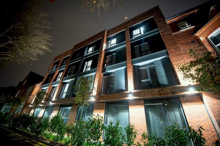 Studio To Rent In Zone West Walk, Leicester, Leicestershire, LE1