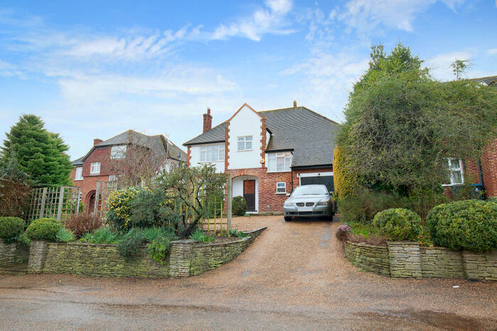 4 Bedroom Detached House To Rent In Orchard Rise, Kingston, KT2