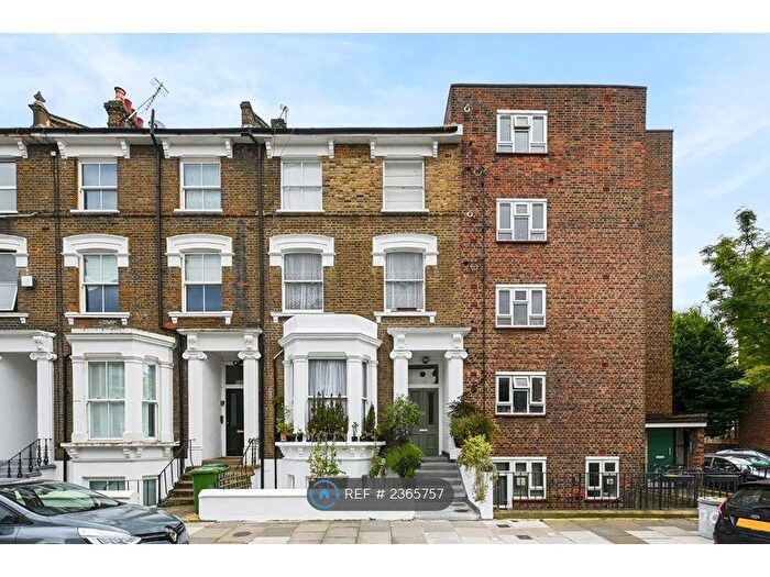 2 Bedroom Flat To Rent In Hammersmith, London, W6
