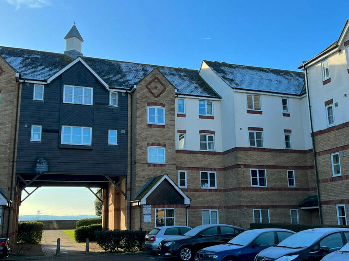 2 Bedroom Apartment To Rent In Lewes Close, Grays, Essex, RM17