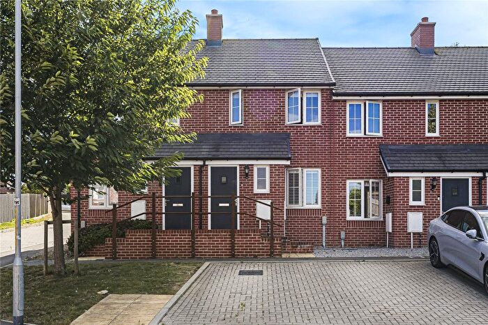 2 Bedroom Terraced House For Sale In Barley Drive, Northfleet, Kent, DA11