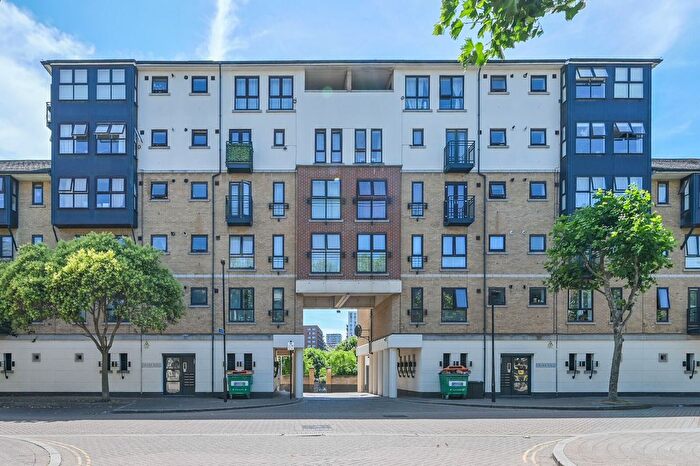 2 Bedroom Flat For Sale In Drake Hall, Docklands, London, E16