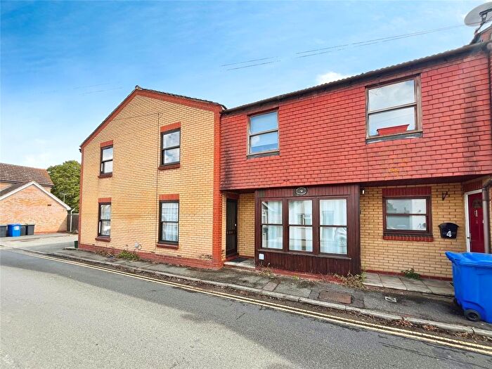 1 Bedroom Terraced House To Rent In Rusham Road, Egham, Surrey, TW20