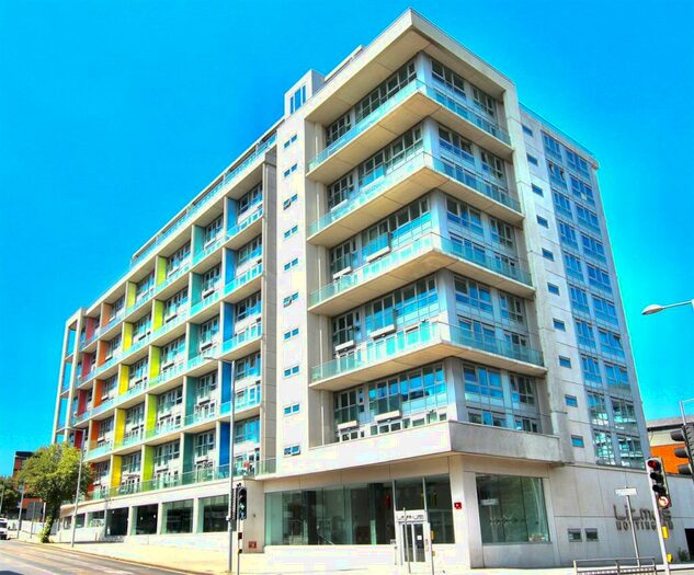 2 Bedroom Apartment To Rent In Litmus Building Huntingdon Street, NG1