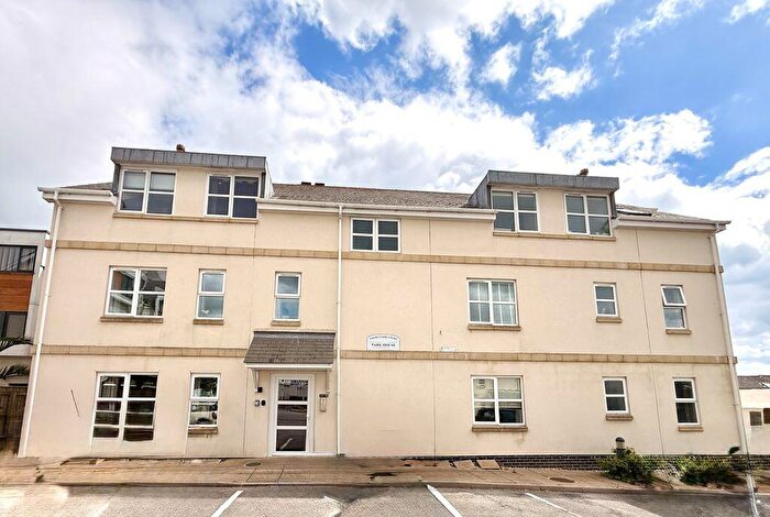 2 Bedroom Flat For Sale In Hawkers Lane, Plymouth Stunning Chain Free, Top Floor Apartment In Sought After Peverell., PL3