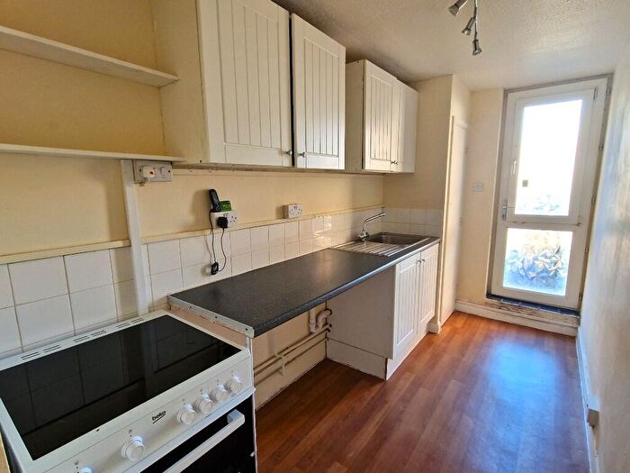 1 Bedroom Flat To Rent In Stokesway, Stoke Road, Gosport, Hampshire, PO12
