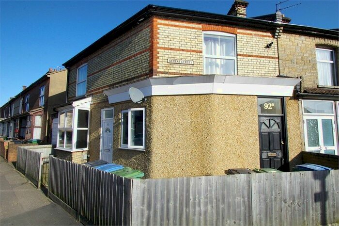 1 Bedroom Flat To Rent In Leavesden Road, Watford, WD24