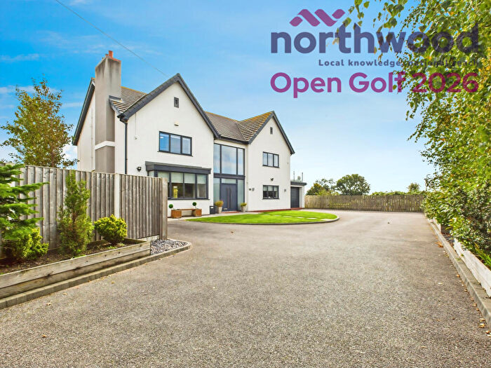 4 Bedroom Detached House To Rent In Open Golf Boundary Close, Southport, PR8