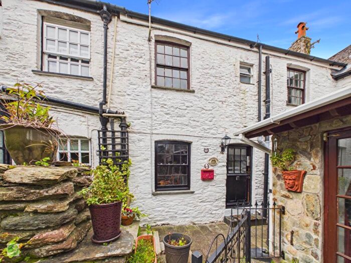 2 Bedroom Terraced House For Sale In West Looe Hill, West Looe, PL13