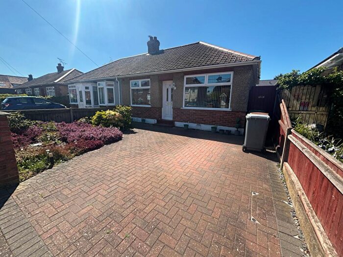 2 Bedroom Semi-Detached Bungalow For Sale In South Hill Road, Norwich, NR7