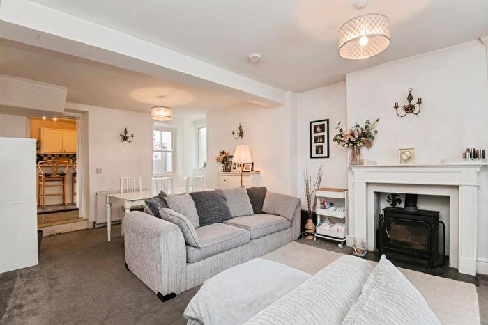 3 Bedroom End Of Terrace House For Sale In High Street, Ide, Exeter, EX2