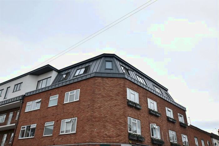 2 Bedroom Flat To Rent In Bromyard Terrace, St. Johns, Worcester, WR2