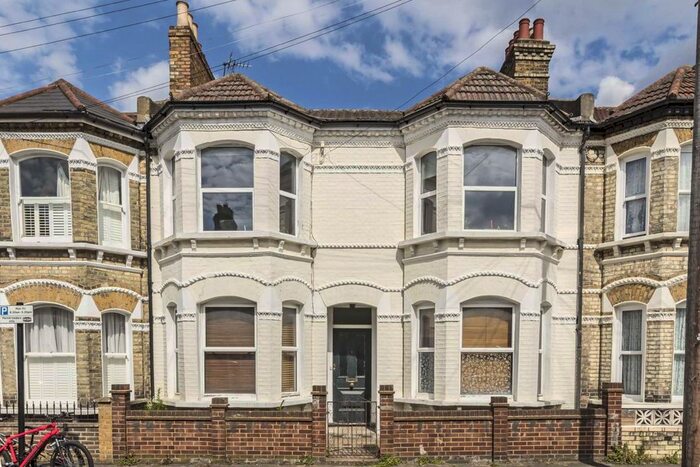 5 Bedroom Terraced House To Rent In Ballater Road, London, SW2