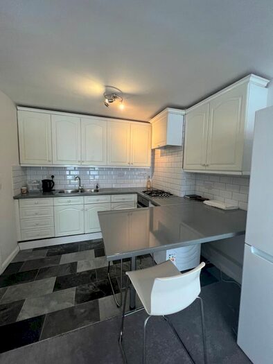 1 Bedroom Flat To Rent In Amhurst Park, London, N16