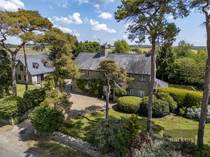 6 Bedroom Detached House For Sale In Leafield, Witney, Oxfordshire, OX29