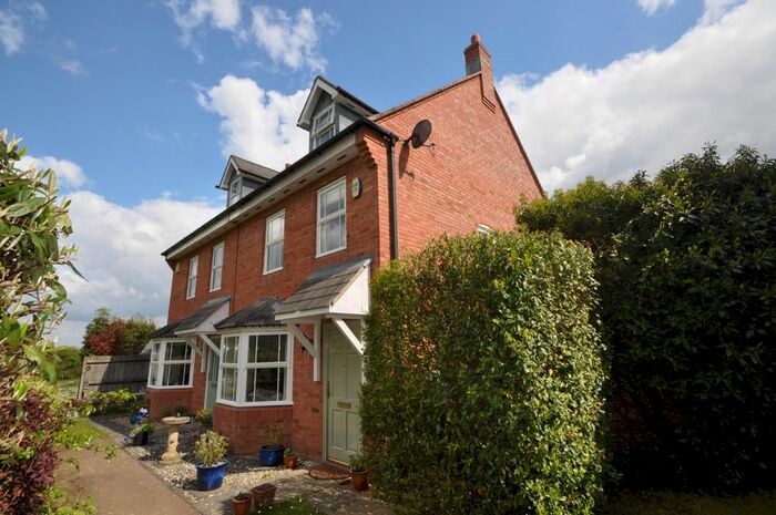 4 Bedroom Semi-Detached House To Rent In Warren End, Mawsley, Kettering, NN14