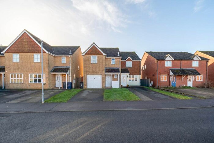 3 Bedroom Semi-Detached House For Sale In Orchard Close, Warboys, Huntingdon, Cambridgeshire, PE28